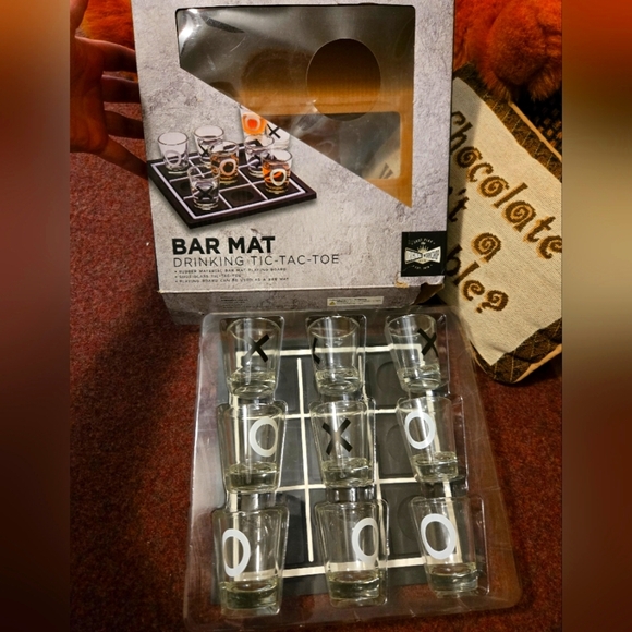 New- Box Damaged - Bar Mat Tic Tac Toe Drinking Game - Picture 1 of 2